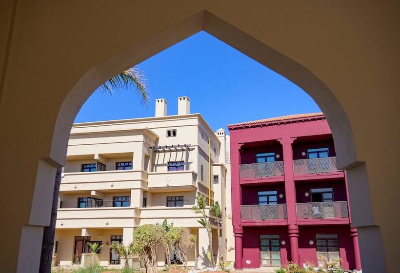 Отель Oasis Saidia Palace & Blue Pearl