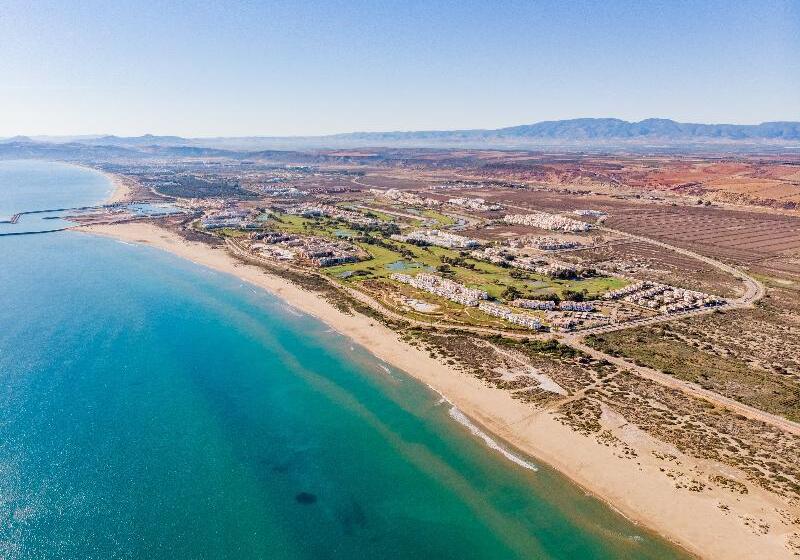 Отель Oasis Saidia Palace & Blue Pearl