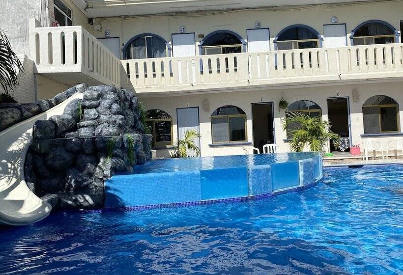 Отель Playa De Oro   Enfrente De Wtc Y Plazas Comerciales