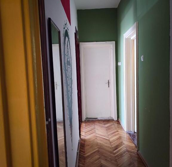 هتل Prishtina Center Hostel