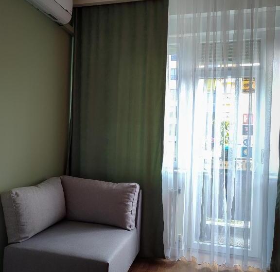 هتل Prishtina Center Hostel