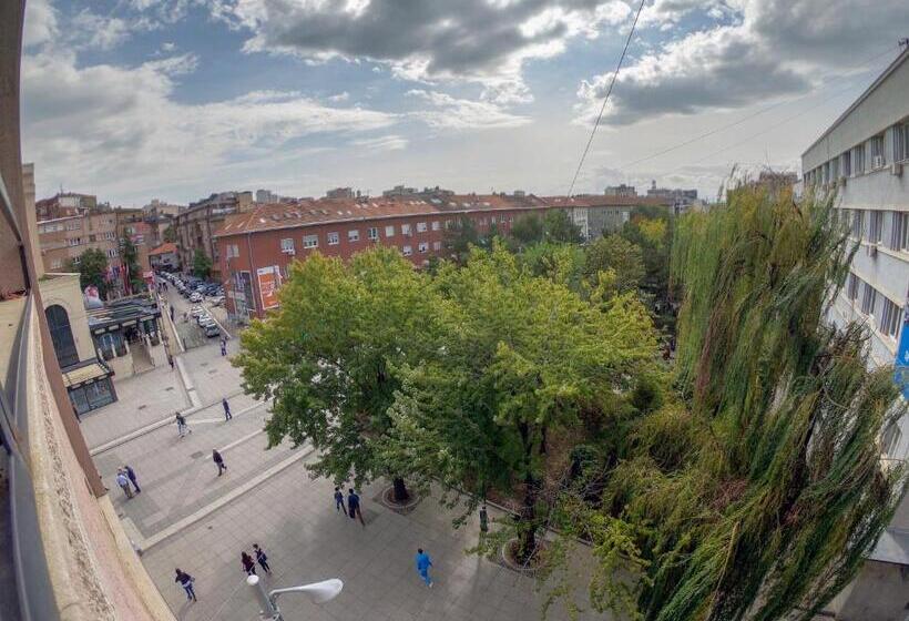 هتل Prishtina Center Hostel