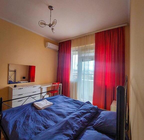 هتل Prishtina Center Hostel