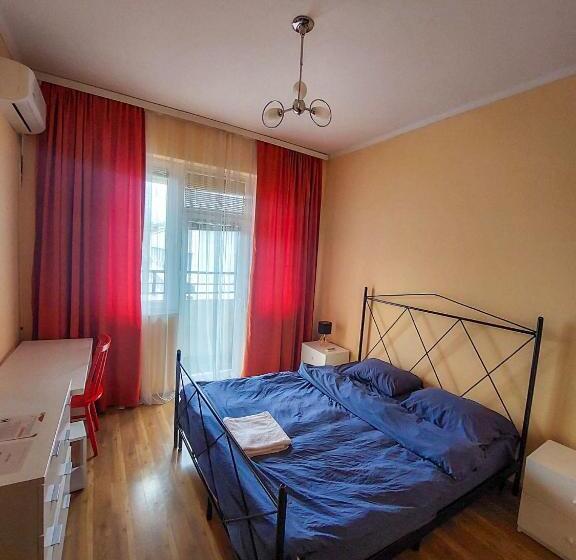 هتل Prishtina Center Hostel