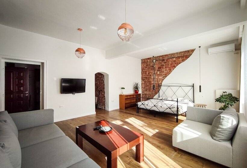 هتل Prishtina Center Hostel