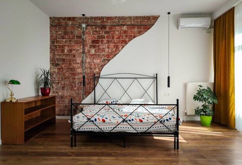 هتل Prishtina Center Hostel