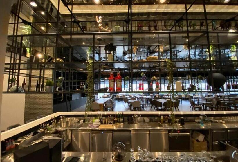 هتل Quentin XL Potsdamer Platz