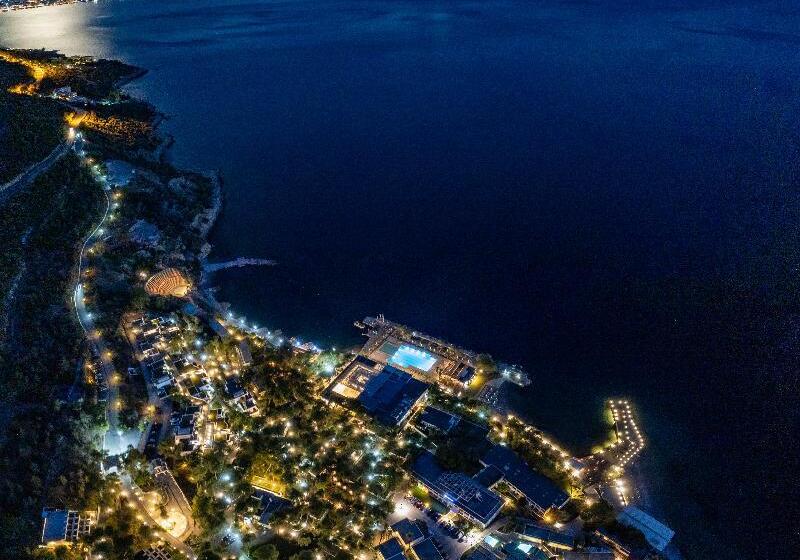 酒店 Ramada Loutraki Poseidon Resort