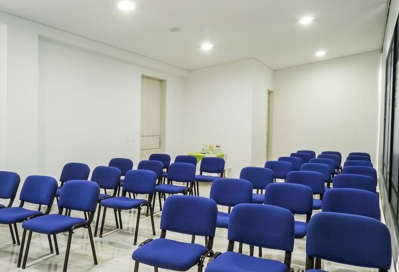 فندق Regency Boutique La Feria