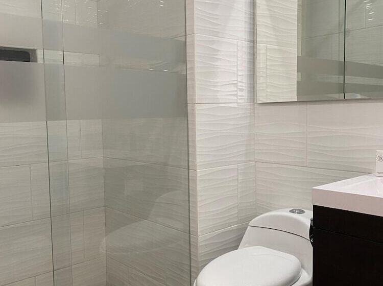 فندق Regency Boutique La Feria