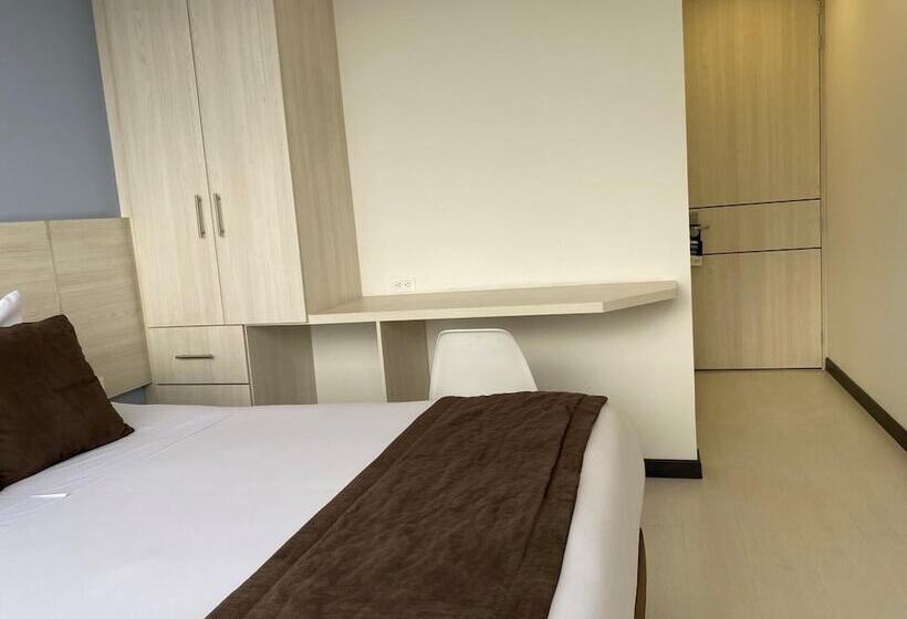 هتل Regency Boutique La Feria