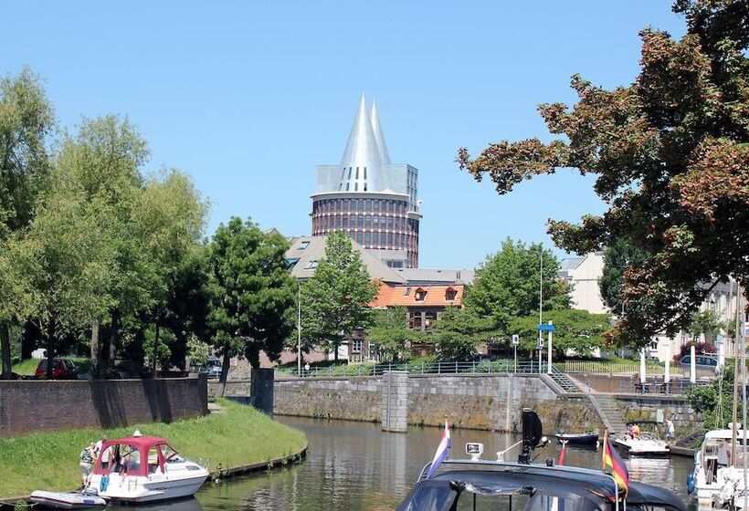 هتل Roermond Next Door