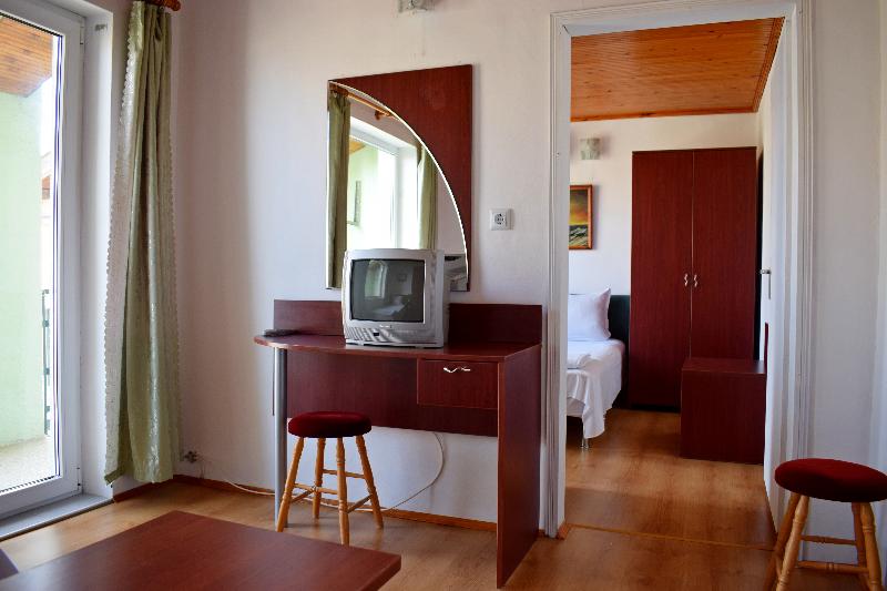 ホテル Royal Hostel