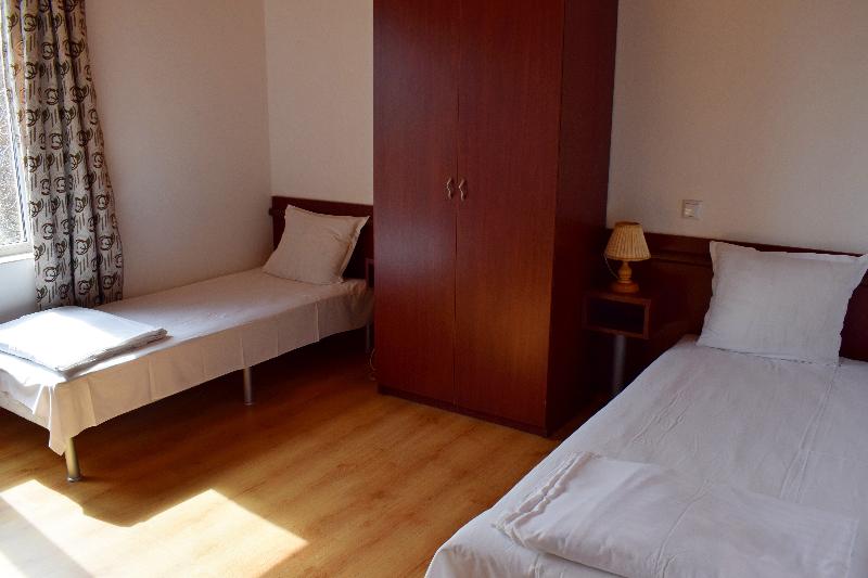 ホテル Royal Hostel