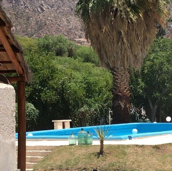 هتل Sanagasta Hosteria