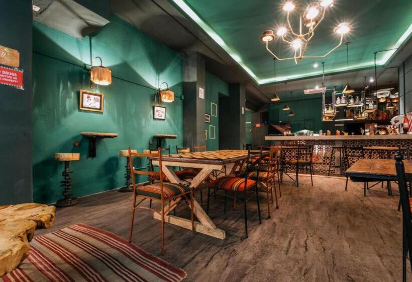 هتل Socialtel La Paz   Formerly Selina La Paz