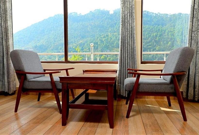 בית מלון כפרי Shiva's Solace Resort By Samaira