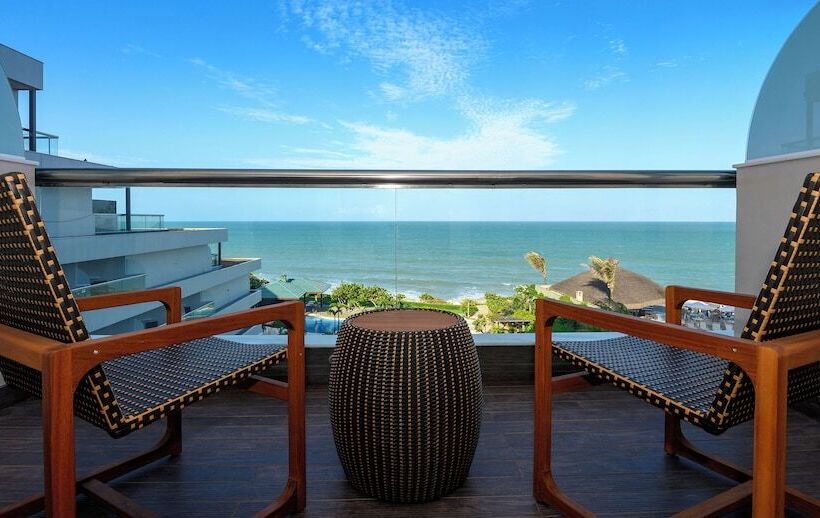 Vogal Luxury Beach Hotel & Spa