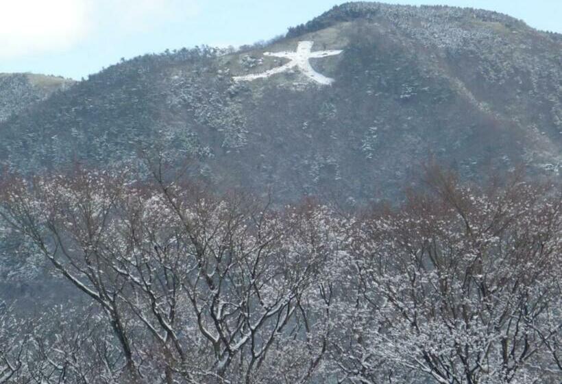 Отель Yutorelo An Annex