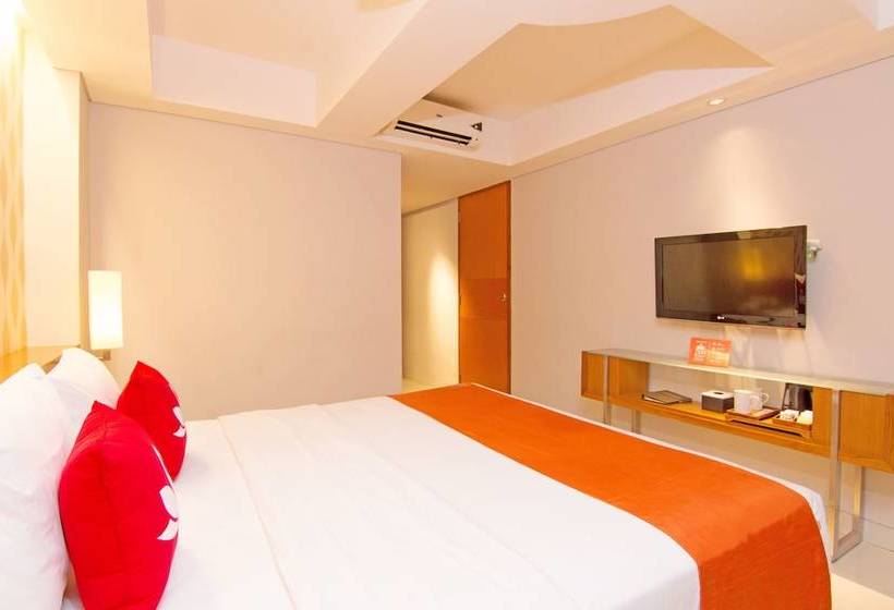 호텔 Zen Rooms Kuta Sunset Road