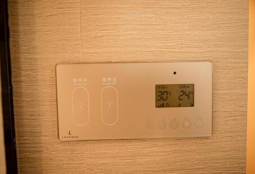 Lavande Hotels·shenzhen North Railway Station Bantian Metro Station