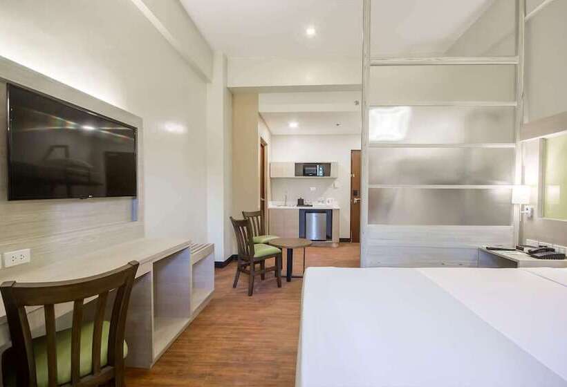 Microtel Inn & Suites By Wyndham San Fernando