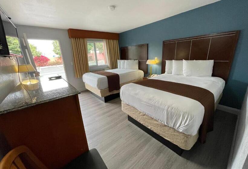 מוטל Pacific Inn