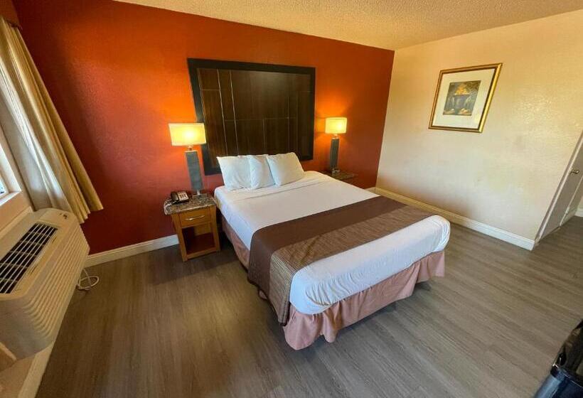 מוטל Pacific Inn