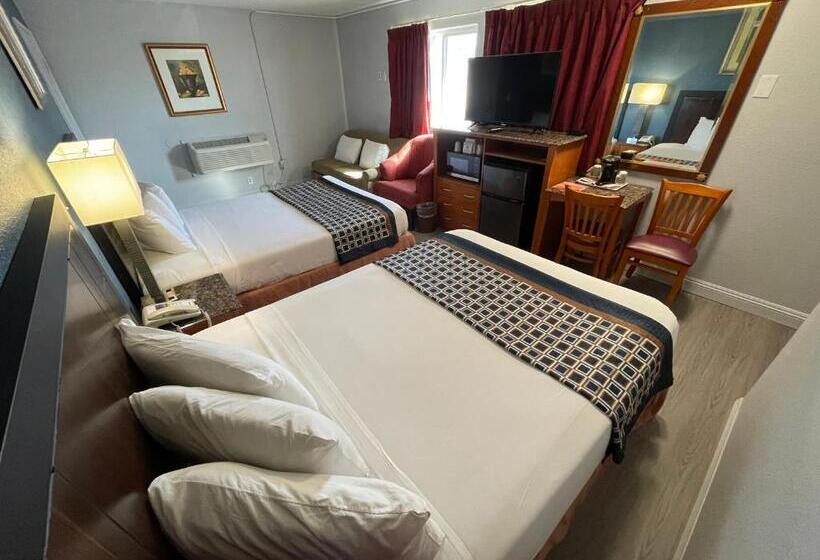 מוטל Pacific Inn