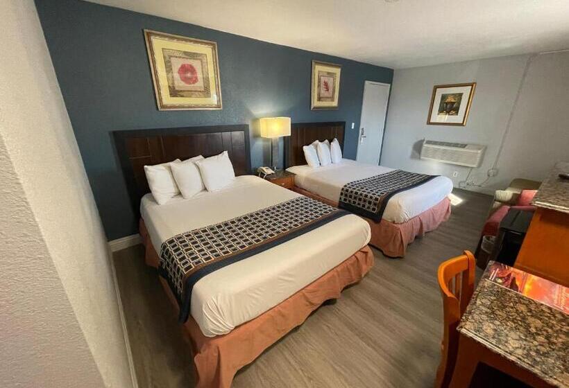 מוטל Pacific Inn