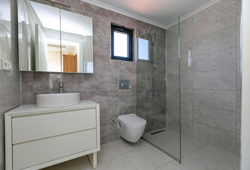 Paradise Town Villa Lisa