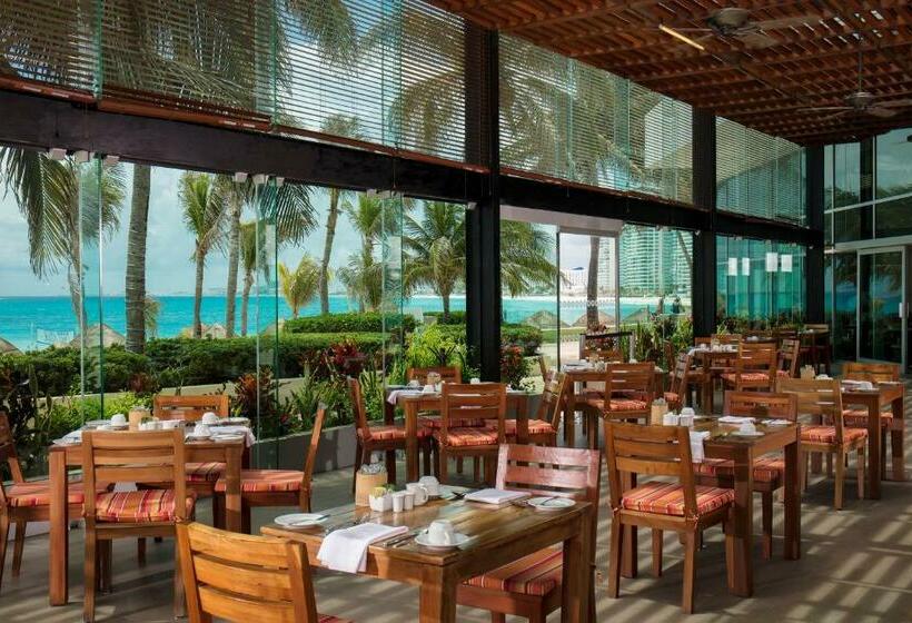 리조트 Altitude at Krystal Grand Cancun - All Inclusive