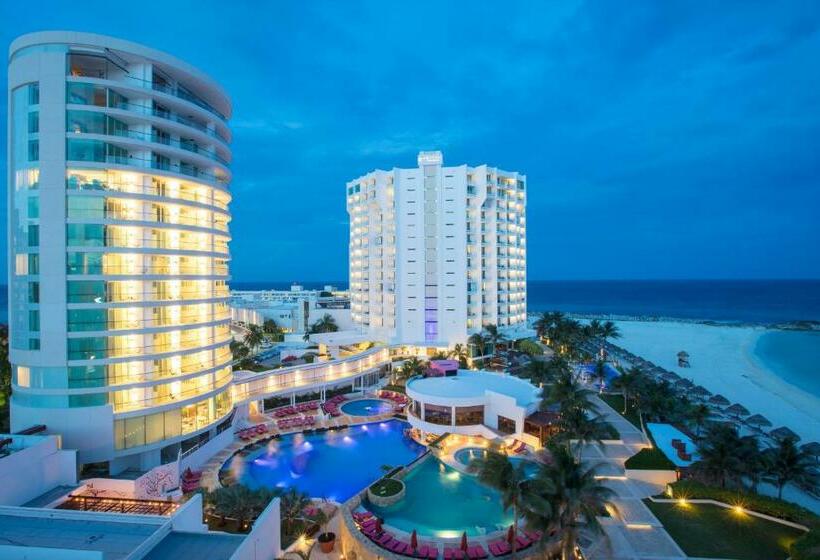 リゾートホテル Altitude at Krystal Grand Cancun - All Inclusive