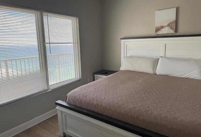 Shores Of Panama Resort