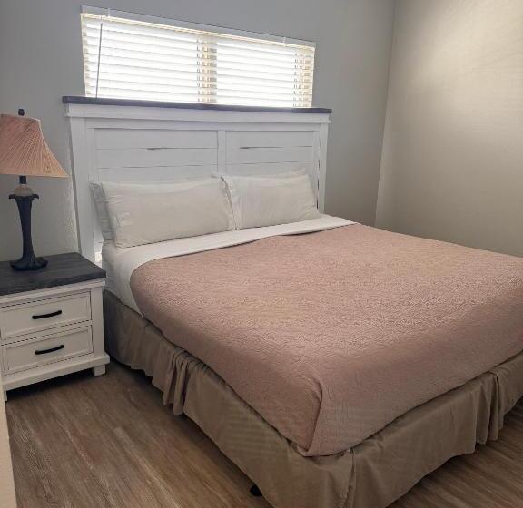 Shores Of Panama Resort