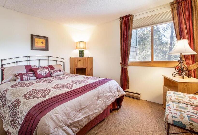 Two Bedroom 304 At Trails End