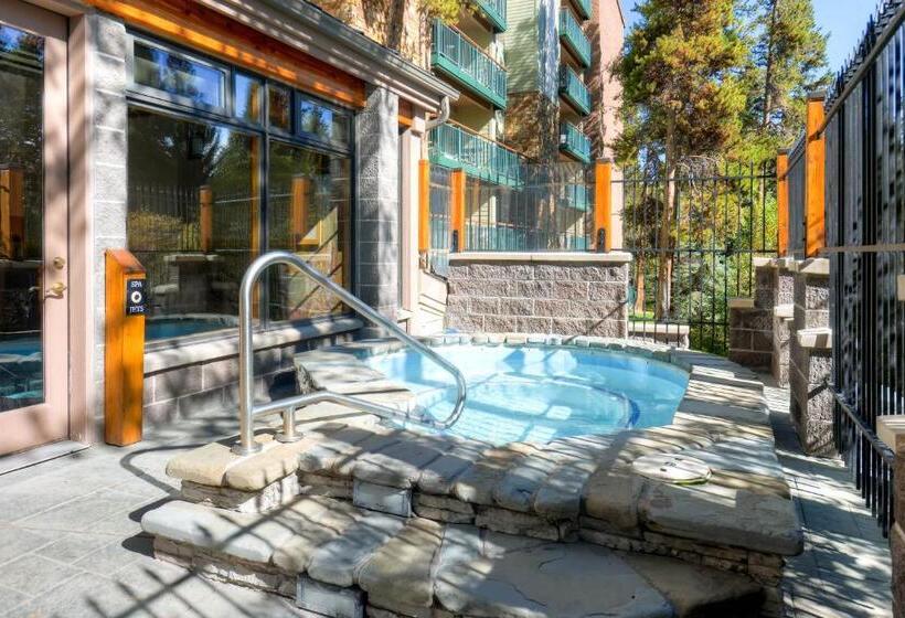 Two Bedroom 304 At Trails End