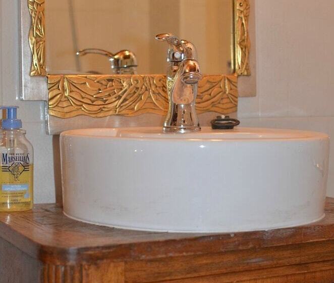 تختخواب و صبحانه Fès & Gestes