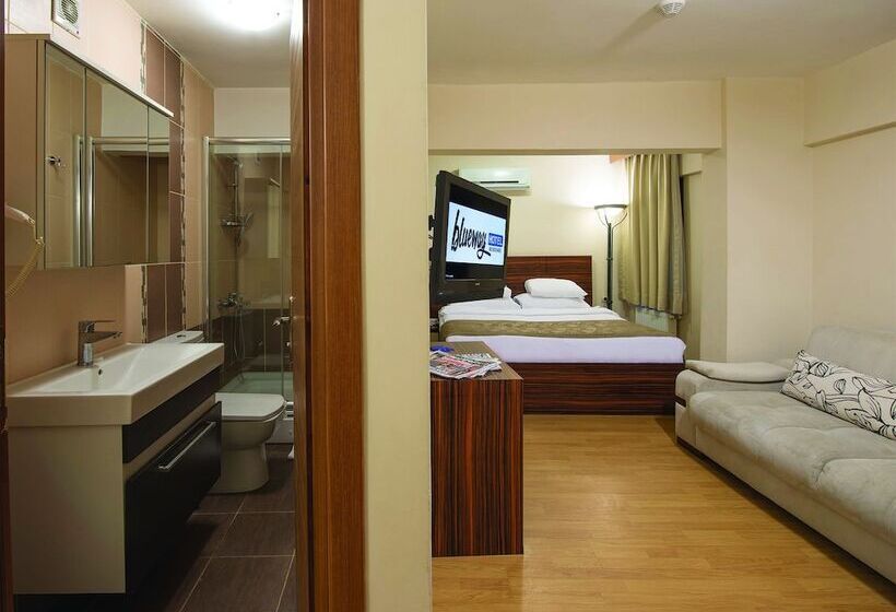 Blueway Hotel Residence