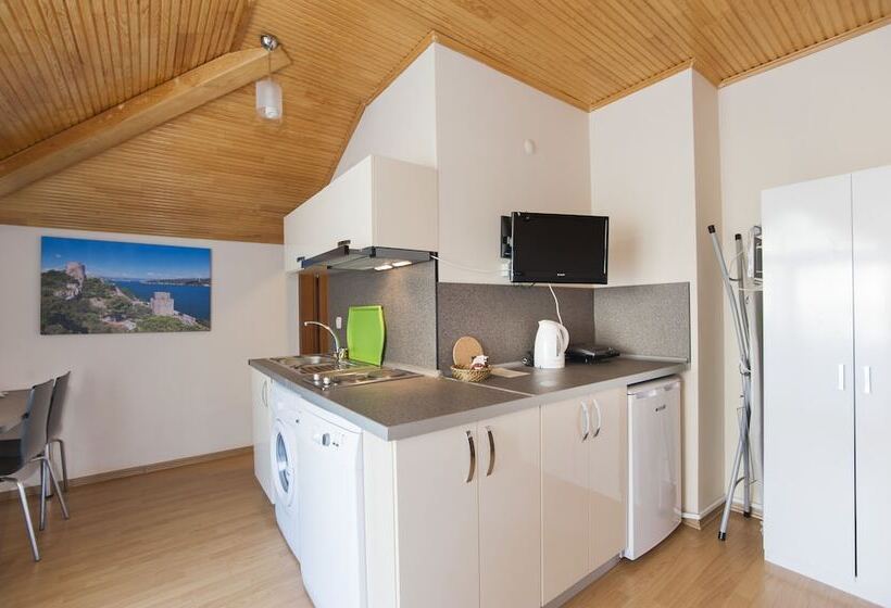 Blueway Hotel Residence