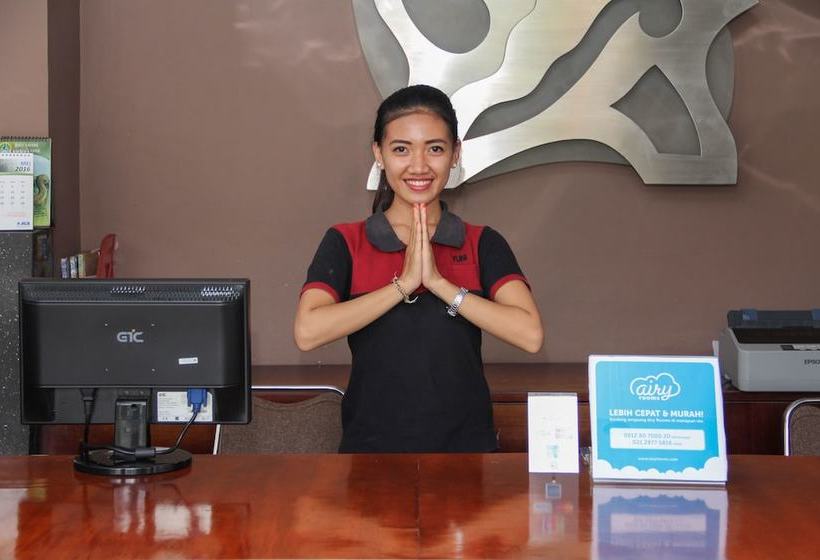 호텔 Airy Premier Legian Padma Kuta Bali