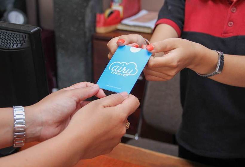 호텔 Airy Premier Legian Padma Kuta Bali