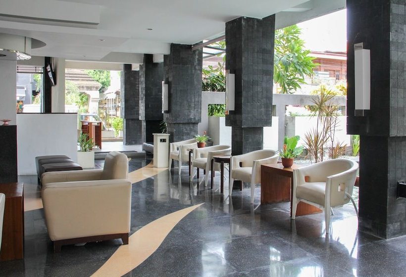 호텔 Airy Premier Legian Padma Kuta Bali