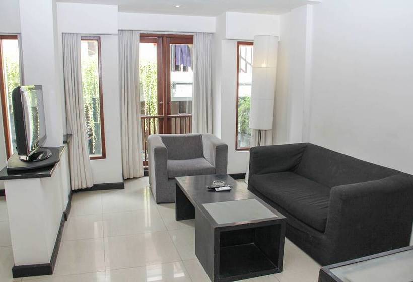 호텔 Airy Premier Legian Padma Kuta Bali