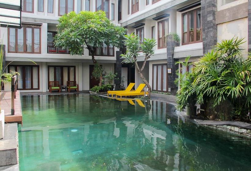 호텔 Airy Premier Legian Padma Kuta Bali