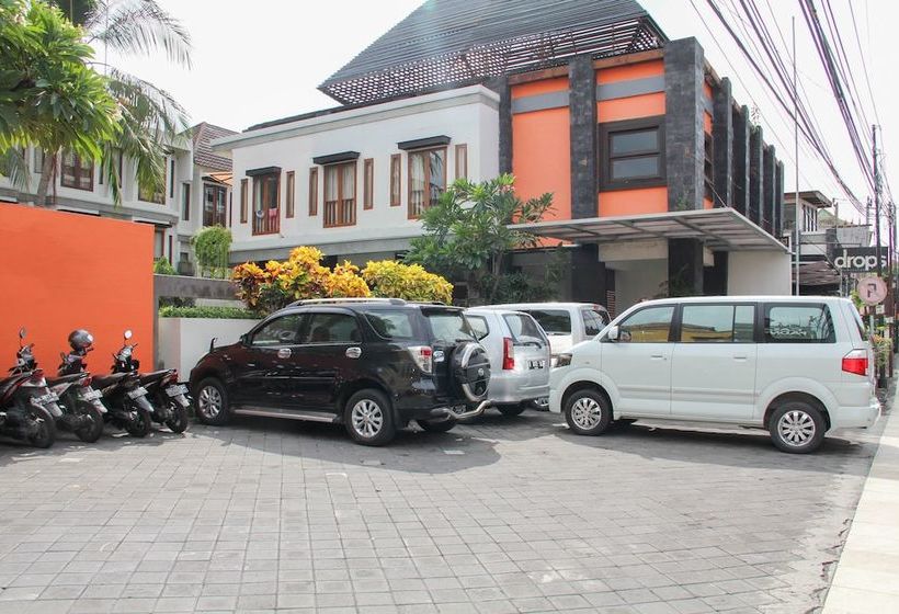 호텔 Airy Premier Legian Padma Kuta Bali