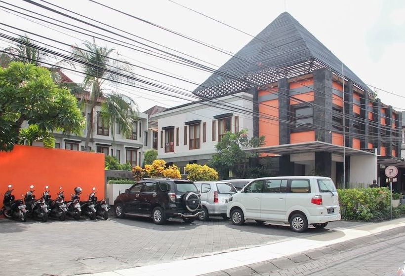 호텔 Airy Premier Legian Padma Kuta Bali