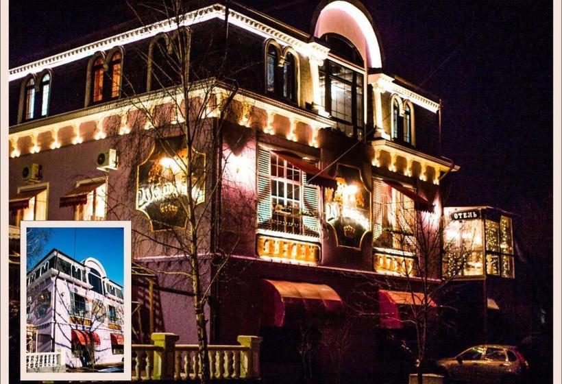 Disayn Hotel Shampan