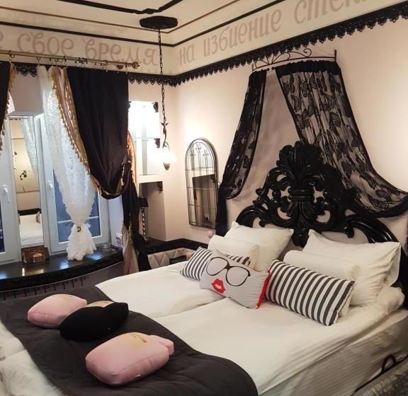 Disayn Hotel Shampan