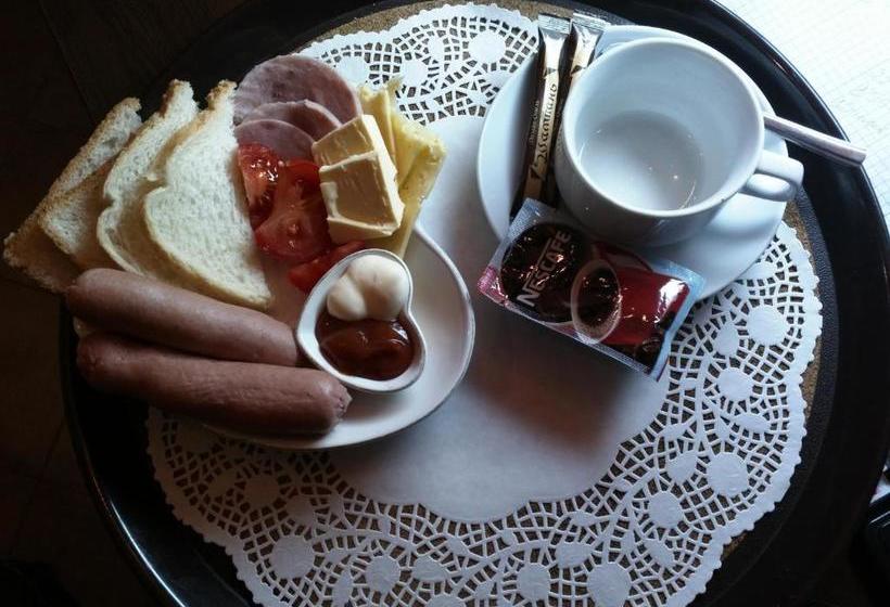 Disayn Hotel Shampan